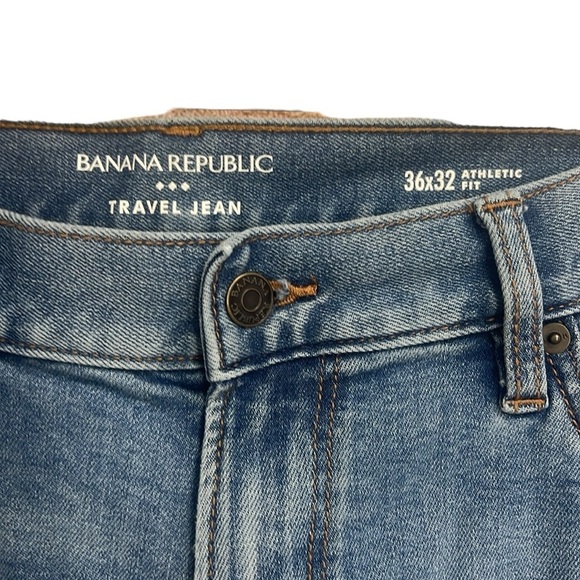 Banana Republic Athletic Fit Travel Jean - Picture 4 of 4